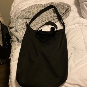 Black Baggu